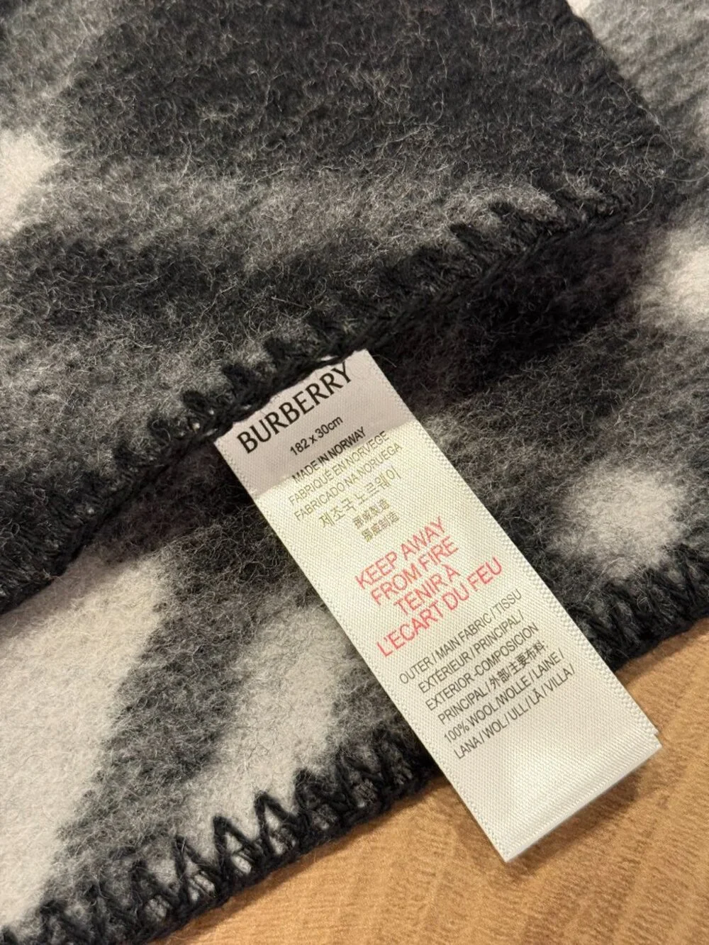 Burberry Black Check Wool Scarf Classic Nova Check Unisex Soft | MSRP $645 - Picture 13 of 14